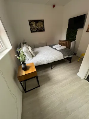 Third clean bed image of previous work in Birmingham, West Midlands